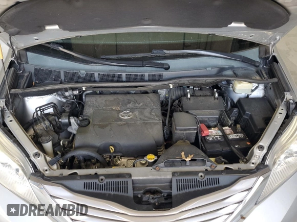 2015 Toyota Sienna XLE with VIN 5TDYK3DC9FS589378, listed as a Copart auction lot 54219075 with 117,766 mi miles and Salvage Title. Bid and sale history available at DreamBid. Image 12.