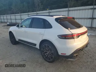 2022 Porsche Macan with VIN WP1AA2A52NLB11435, listed as a Copart auction lot 62090965 with 24,382 mi miles and Salvage title. Bid and sale history available at DreamBid. Image 2.