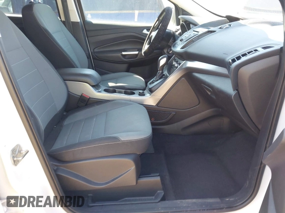2016 Ford Escape SE с VIN 1FMCU9GXXGUB34313, выставлен на аукционе IAAI как лот 41824182 с пробегом Не указан миль и . История ставок и продаж доступна на DreamBid. Изображение 5.