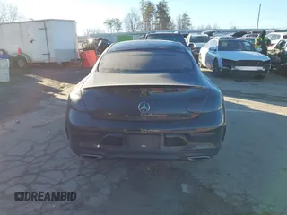 2018 Mercedes-Benz C 300 с VIN WDDWJ4KB8JF700558, выставлен на аукционе IAAI как лот 41335869 с пробегом 132 000 миль миль и . История ставок и продаж доступна на DreamBid. Изображение 16.
