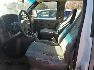 2004 GMC Savana with VIN 1GJHG39U241189345, listed as a Copart auction lot 81669464 with 119,729 mi miles and Clean Title. Bid and sale history available at carsss.com. Image 7.