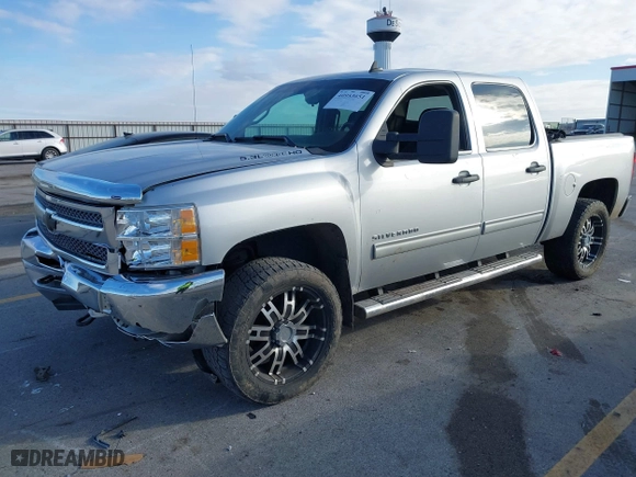 2012 Chevrolet Silverado 1500 LT with VIN 1GCPKSE70CF141159, listed as a IAAI auction lot 40953651 with 141,375 mi miles. Bid and sale history available at carsss.com. Image 17.