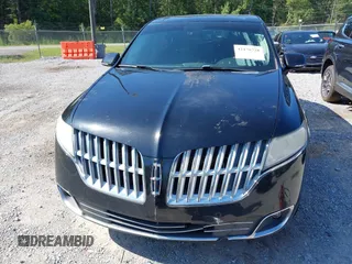 2010 Lincoln MKT EcoBoost with VIN 2LMHJ5AT4ABJ25332, listed as a IAAI auction lot 42176728 with Not Provided miles and . Bid and sale history available at DreamBid. Image 6.