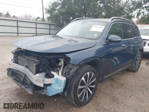 2021 Mercedes-Benz GLB 250 z VIN W1N4M4GB3MW111142, wystawiony jako IAAI lot #41277633 z przebiegiem 41 224 mil mil oraz . Historia ofert i sprzedaży dostępna na DreamBid. Obrazek 2.