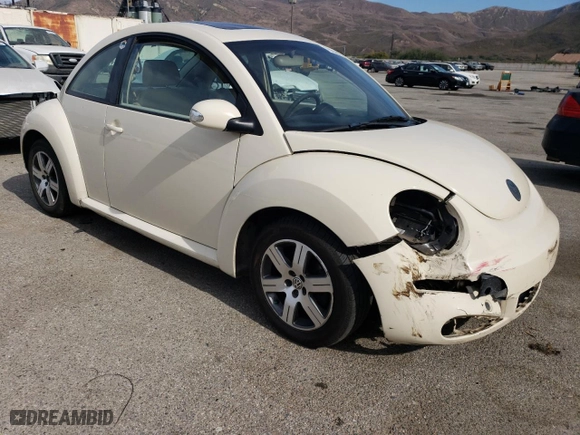 2006 Volkswagen New Beetle Coupe S with VIN 3VWRW31C36M410603, listed as a Copart auction lot 75964504 with 0 mi miles and Salvage Title. Bid and sale history available at carsss.com. Image 4.