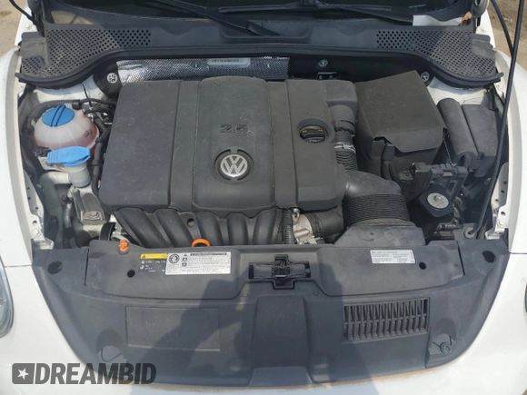 2013 Volkswagen Beetle 2.5L with VIN 3VWJP7ATXDM662072, listed as a Copart auction lot 52197655 with 86,725 mi miles and Non Repairable. Bid and sale history available at DreamBid. Image 11.