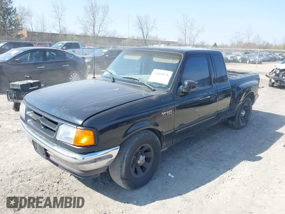 1995 Ford Ranger Splash with VIN 1FTCR14XXSPA32044, listed as a IAAI auction lot 42064878 with 172,231 mi miles. Bid and sale history available at carsss.com. Image 2.
