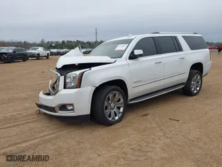 2016 GMC Yukon XL Denali with VIN 1GKS1HKJ8GR306576, listed as a IAAI auction lot 41518187 with 208,586 mi miles. Bid and sale history available at carsss.com. Image 18.