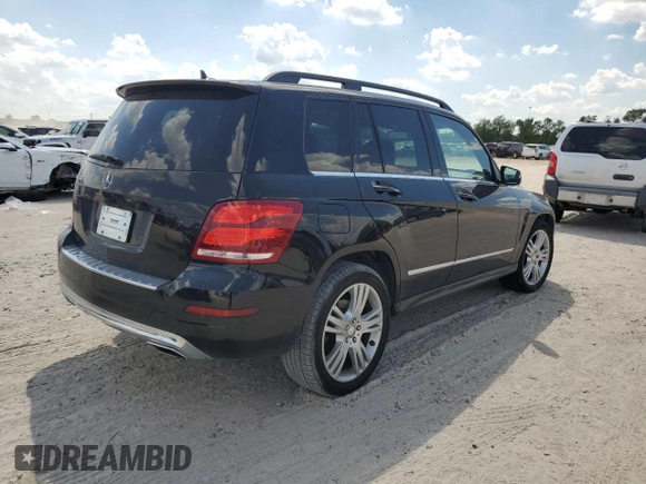 2015 Mercedes-Benz GLK 350 with VIN WDCGG5HB7FG441406, listed as a Copart auction lot 72473494 with 148,031 mi miles and Salvage Title. Bid and sale history available at DreamBid. Image 3.