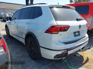 2024 Volkswagen Tiguan SE R-Line Black with VIN 3VVCB7AX1RM064314, listed as a IAAI auction lot 41465386 with 7,626 mi miles and . Bid and sale history available at DreamBid. Image 3.