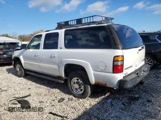 2005 Chevrolet Suburban LT with VIN 1GNGK26U75R211723, listed as a Copart auction lot 79771804 with 183,581 mi miles and Clean Title. Bid and sale history available at carsss.com. Image 2.