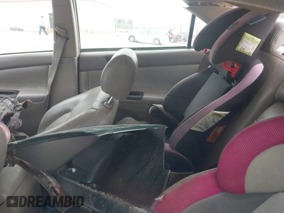 2006 Toyota Camry STD z VIN 4T1BE32K76U148573, wystawiony jako IAAI lot #38901398 z przebiegiem Nie podano mil oraz . Historia ofert i sprzedaży dostępna na DreamBid. Obrazek 8.