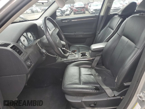 2010 Chrysler 300 Touring with VIN 2C3CK5CV6AH181764, listed as a Copart auction lot 43519965 with 200,015 mi miles and Salvage Title. Bid and sale history available at carsss.com. Image 7.