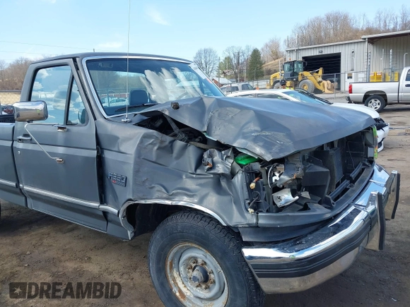 1995 Ford F-250 with VIN 2FTHF25H8SCA12128, listed as a IAAI auction lot 41806359 with 90,950 mi miles. Bid and sale history available at carsss.com. Image 6.