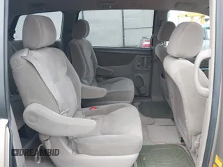 2007 Toyota Sienna CE with VIN 5TDZK23C37S042897, listed as a IAAI auction lot 41472130 with 196,055 mi miles. Bid and sale history available at carsss.com. Image 8.
