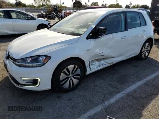 2019 Volkswagen Golf SE z VIN WVWKR7AU3KW916499, wystawiony jako Copart lot #46375655 z przebiegiem 46 660 mil mil oraz Szkoda całkowita • Salvage title. Historia ofert i sprzedaży dostępna na DreamBid. Obrazek 1.