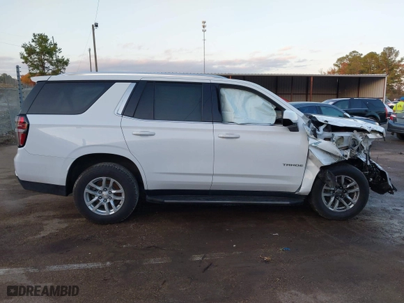 2021 Chevrolet Tahoe LT with VIN 1GNSCNKD9MR173604, listed as a IAAI auction lot 41036568 with 95,962 mi miles. Bid and sale history available at carsss.com. Image 14.