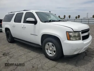 2010 Chevrolet Suburban LT with VIN 1GNUCJE02AR229968, listed as a Copart auction lot 56762975 with 305,863 mi miles and Salvage title. Bid and sale history available at DreamBid. Image 4.
