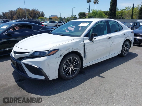 2023 Toyota Camry SE with VIN 4T1G11AK0PU736081, listed as a IAAI auction lot 42090419 with 32,303 mi miles and . Bid and sale history available at DreamBid. Image 17.