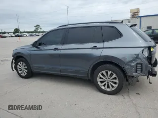 2020 Volkswagen Tiguan S z VIN 3VV1B7AX1LM152875, wystawiony jako Copart lot #62441255 z przebiegiem 107 304 mil mil oraz Szkoda całkowita • Salvage title. Historia ofert i sprzedaży dostępna na DreamBid. Obrazek 2.