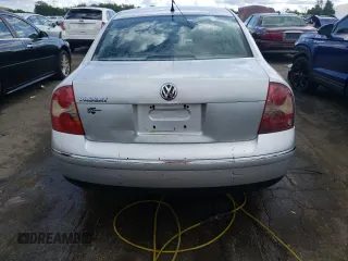 2003 Volkswagen Passat GLS z VIN WVWPD63B53P103624, wystawiony jako Copart lot #70334334 z przebiegiem 168 100 mil mil oraz Nie do naprawy • Non repairable. Historia ofert i sprzedaży dostępna na DreamBid. Obrazek 6.