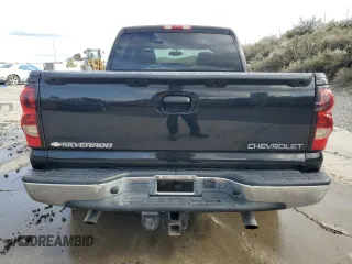 2005 Chevrolet Silverado 1500 LS with VIN 2GCEC13T551223784, listed as a Copart auction lot 51628235 with 131,773 mi miles and Salvage Title. Bid and sale history available at DreamBid. Image 6.