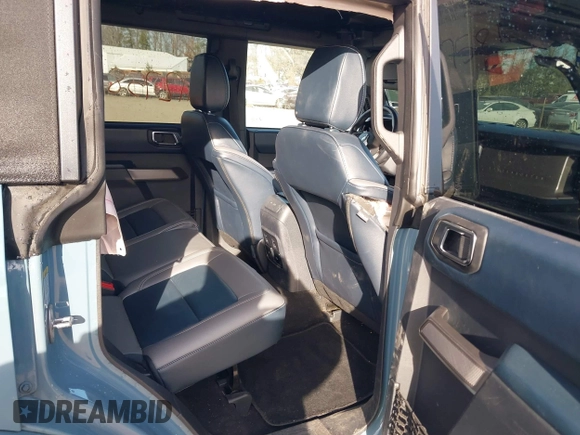 2022 Ford Bronco z VIN 1FMDE5DH0NLB77892, wystawiony jako IAAI lot #41466172 z przebiegiem 38 709 mil mil oraz . Historia ofert i sprzedaży dostępna na DreamBid. Obrazek 8.