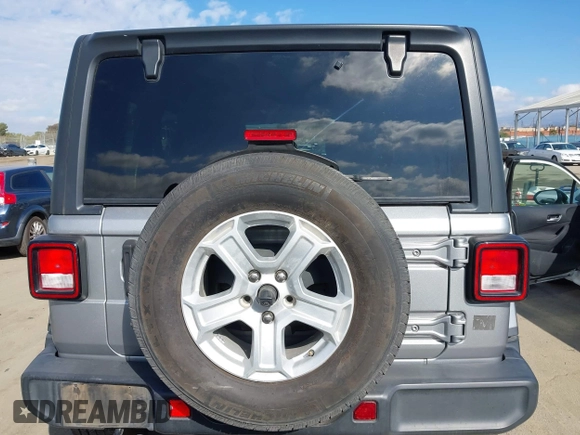 2020 Jeep Wrangler Unlimited Sahara with VIN 1C4HJXENXLW230207, listed as a IAAI auction lot 41507141 with 1 mi miles. Bid and sale history available at carsss.com. Image 15.