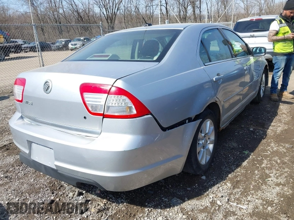 2009 Mercury Milan with VIN 3MEHM07Z89R614284, listed as a IAAI auction lot 41784771 with 154,751 mi miles. Bid and sale history available at carsss.com. Image 4.