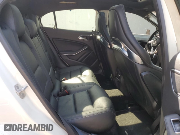 2015 Mercedes-Benz GLA 45 AMG z VIN WDDTG5CB9FJ088977, wystawiony jako Copart lot #44531935 z przebiegiem 132 033 mil mil oraz Szkoda całkowita • Salvage title. Historia ofert i sprzedaży dostępna na DreamBid. Obrazek 11.
