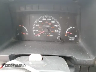 1993 Geo Tracker z VIN 2CNBE18U6P6927170, wystawiony jako Copart lot #48283925 z przebiegiem 178 293 mil mil oraz Tytuł czysty. Historia ofert i sprzedaży dostępna na DreamBid. Obrazek 9.