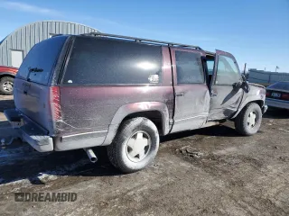 1997 Chevrolet Suburban with VIN 3GNFK16R3VG112298, listed as a Copart auction lot 45737385 with 266,938 mi miles and Salvage Title. Bid and sale history available at carsss.com. Image 3.