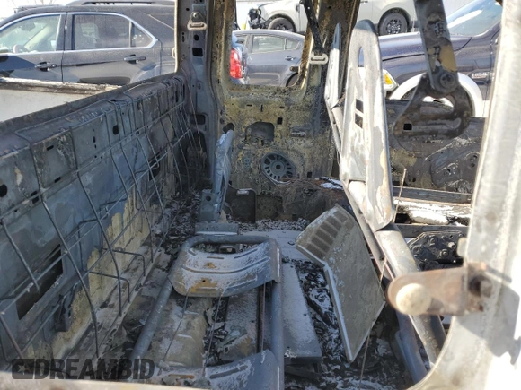 2000 Ford F-250 XL z VIN 1FTNX20F0YED45044, wystawiony jako Copart lot #41738605 z przebiegiem Nie podano mil oraz Szkoda całkowita • Salvage title. Historia ofert i sprzedaży dostępna na DreamBid. Obrazek 10.