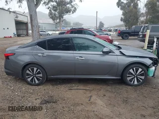2019 Nissan Altima SL with VIN 1N4BL4EV5KC100548, listed as a IAAI auction lot 41750827 with 64,783 mi miles and . Bid and sale history available at DreamBid. Image 13.