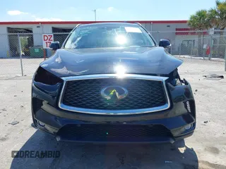 2019 Infiniti QX50 Essential z VIN 3PCAJ5M12KF122087, wystawiony jako IAAI lot #41790887 z przebiegiem 120 621 mil mil oraz . Historia ofert i sprzedaży dostępna na DreamBid. Obrazek 13.