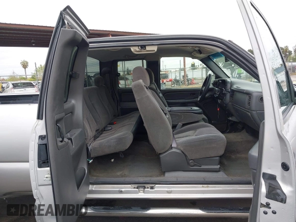 2005 Chevrolet Silverado 1500 LS with VIN 2GCEC19V751211824, listed as a IAAI auction lot 41944646 with 209,917 mi miles and . Bid and sale history available at DreamBid. Image 8.