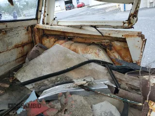 1976 Ford Bronco z VIN U15JLC14916, wystawiony jako Copart lot #62899905 z przebiegiem 85 866 mil mil oraz Czysty tytuł • Clean title. Historia ofert i sprzedaży dostępna na DreamBid. Obrazek 10.