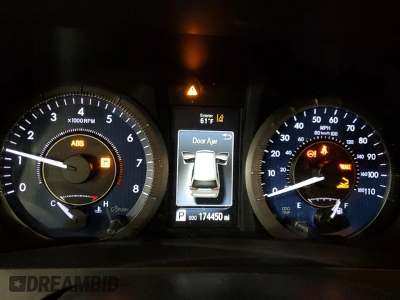 2019 Toyota Sienna LE Auto Access Seat with VIN 5TDKZ3DC6KS005563, listed as a Copart auction lot 49062175 with 174,450 mi miles and Salvage Title. Bid and sale history available at DreamBid. Image 9.