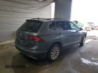2018 Volkswagen Tiguan SEL z VIN 3VV2B7AX8JM121205, wystawiony jako Copart lot #51534915 z przebiegiem 145 265 mil mil oraz Szkoda całkowita • Salvage title. Historia ofert i sprzedaży dostępna na DreamBid. Obrazek 3.