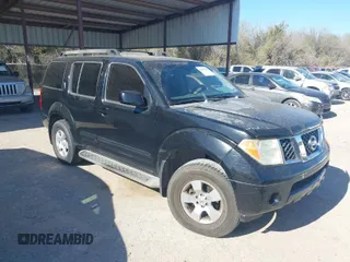 2007 Nissan Pathfinder S z VIN 5N1AR18U37C632647, wystawiony jako IAAI lot #41852844 z przebiegiem 229 775 mil mil oraz . Historia ofert i sprzedaży dostępna na DreamBid. Obrazek 1.