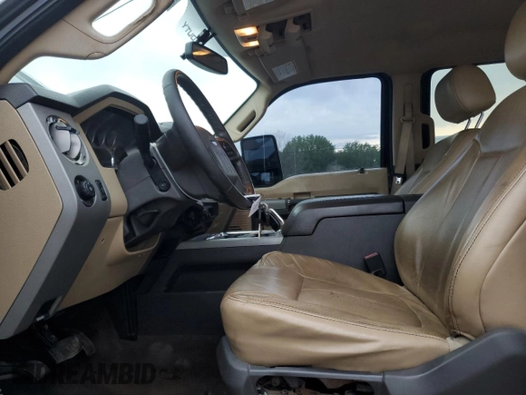 2013 Ford F-350 Platinum z VIN 1FT8W3BT0DEA47788, wystawiony jako Copart lot #51845185 z przebiegiem 339 547 mil mil oraz Czysty tytuł • Clean title. Historia ofert i sprzedaży dostępna na DreamBid. Obrazek 7.