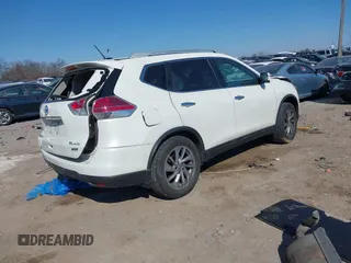 2015 Nissan Rogue SV with VIN 5N1AT2MV4FC905034, listed as a IAAI auction lot 41696720 with 170,132 mi miles. Bid and sale history available at carsss.com. Image 4.
