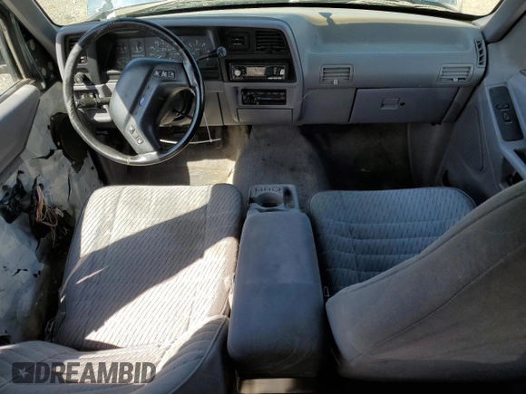1994 Ford Explorer Eddie Bauer z VIN 1FMDU34X2RUE80560, wystawiony jako Copart lot #56334755 z przebiegiem 167 719 mil mil oraz Czysty tytuł • Clean title. Historia ofert i sprzedaży dostępna na DreamBid. Obrazek 8.