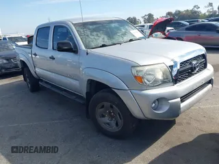 2011 Toyota Tacoma with VIN 5TFJX4GN5BX001759, listed as a IAAI auction lot 41592923 with 154,204 mi miles and . Bid and sale history available at DreamBid. Image 1.