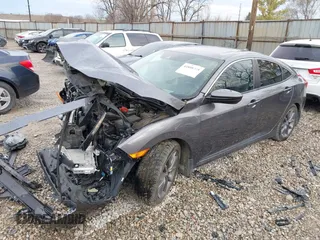 2019 Honda Civic Sedan EX with VIN 19XFC1F37KE008972, listed as a IAAI auction lot 41898785 with 82,784 mi miles. Bid and sale history available at carsss.com. Image 17.