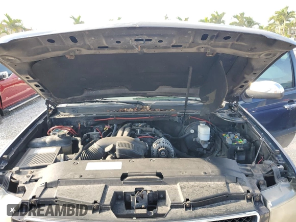 2008 Chevrolet Tahoe 2LT z VIN 1GNFC13088R139102, wystawiony jako Copart lot #52535205 z przebiegiem 260 619 mil mil oraz Czysty tytuł • Clean title. Historia ofert i sprzedaży dostępna na DreamBid. Obrazek 12.