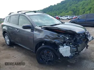 2015 Toyota RAV4 LE z VIN JTMBFREV8FJ039910, wystawiony jako IAAI lot #42423920 z przebiegiem 14 362 mil mil oraz . Historia ofert i sprzedaży dostępna na DreamBid. Obrazek 1.