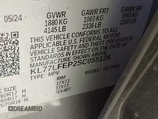 2025 Chevrolet Trax LS z VIN KL77LFEP2SC055126, wystawiony jako IAAI lot #42112330 z przebiegiem 12 490 mil mil oraz . Historia ofert i sprzedaży dostępna na DreamBid. Obrazek 9.