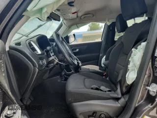 2021 Jeep Renegade Latitude with VIN ZACNJCBB0MPM26741, listed as a Copart auction lot 59518295 with 42,319 mi miles and Non repairable. Bid and sale history available at DreamBid. Image 7.