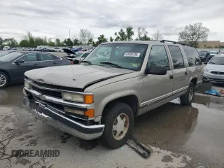 1999 Chevrolet Suburban z VIN 3GNEC16RXXG254563, wystawiony jako Copart lot #54506735 z przebiegiem 220 947 mil mil oraz Szkoda całkowita • Salvage title. Historia ofert i sprzedaży dostępna na DreamBid. Obrazek 1.